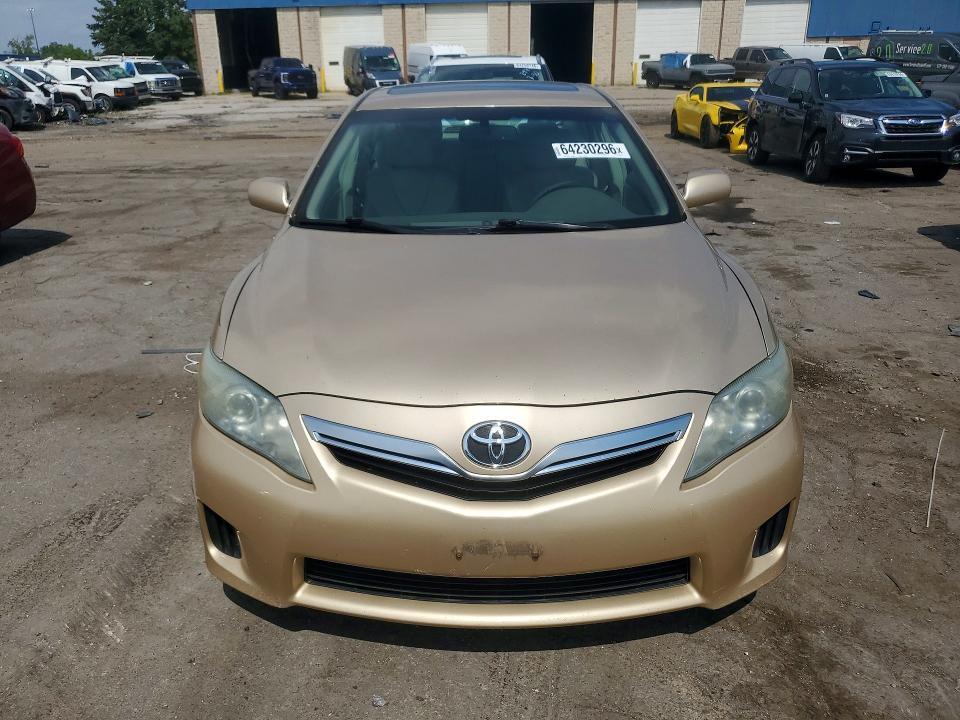 2011 TOYOTA CAMRY HYBRID — Фото 5 из 12