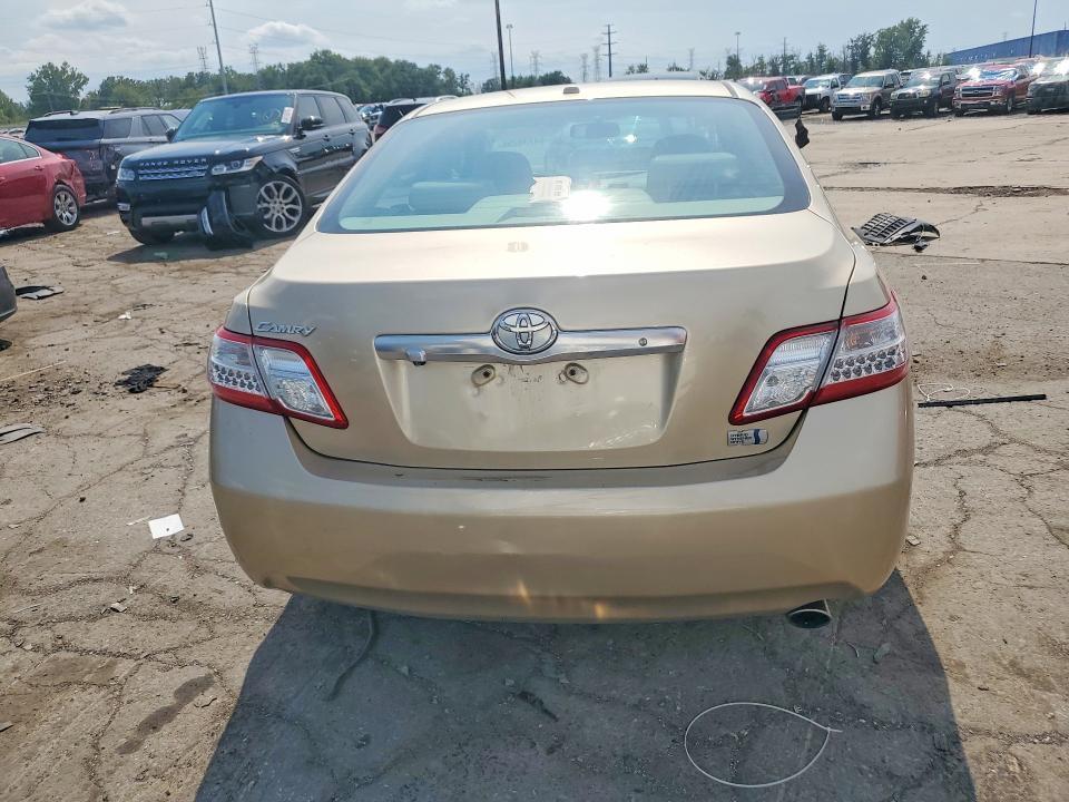 2011 TOYOTA CAMRY HYBRID — Фото 6 из 12