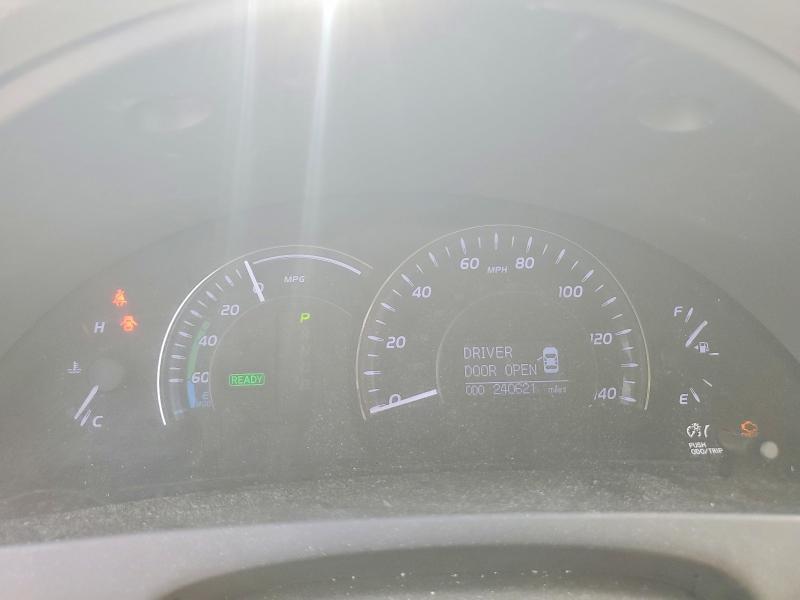 2011 TOYOTA CAMRY HYBRID — Фото 9 из 12