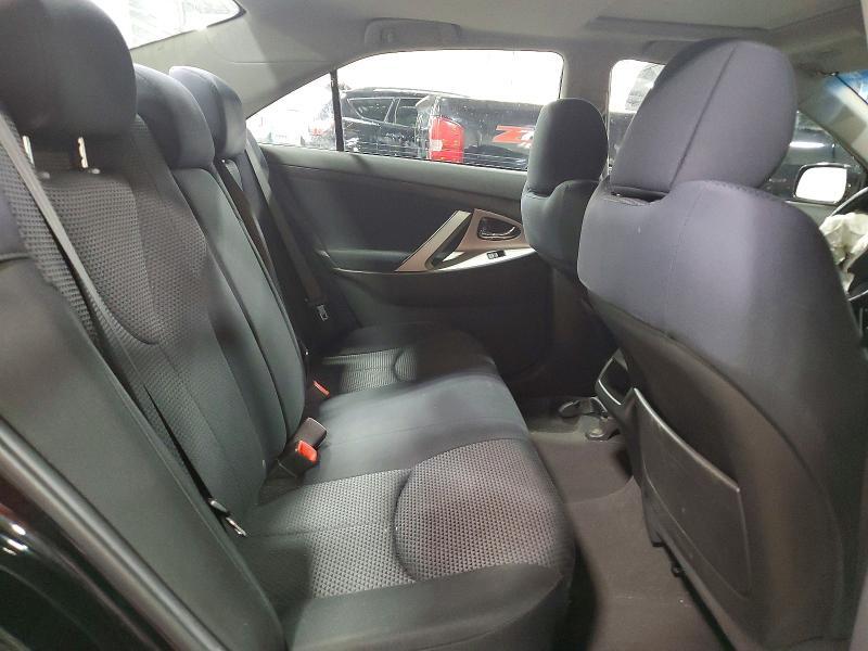 2011 TOYOTA CAMRY SE — Фото 10 из 12