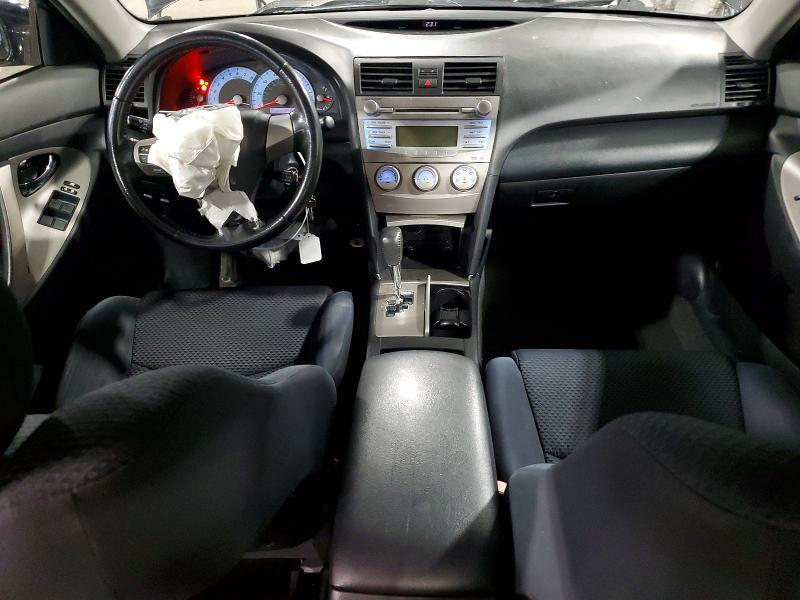 2011 TOYOTA CAMRY SE — Фото 8 из 12