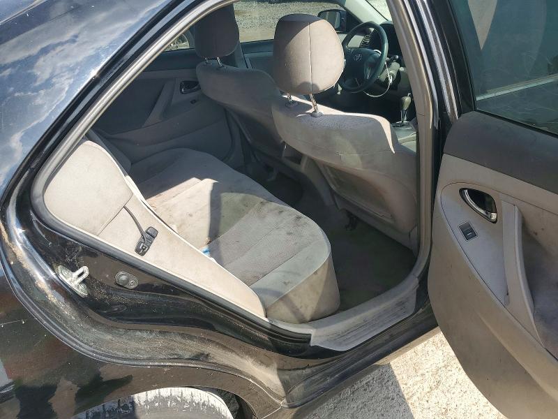 2011 TOYOTA CAMRY LE — Фото 10 из 12