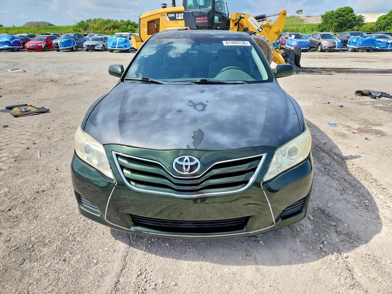 2011 TOYOTA CAMRY LE — Фото 5 из 12