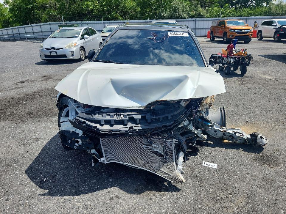 2025 TOYOTA CAMRY XSE — Фото 5 из 12