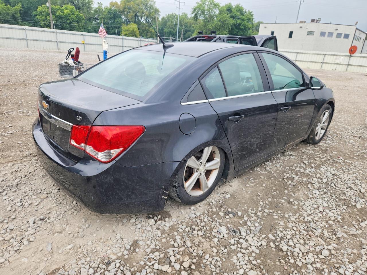 1G1PE5SB0E7122117 2014 CHEVROLET CRUZE photo no. 3