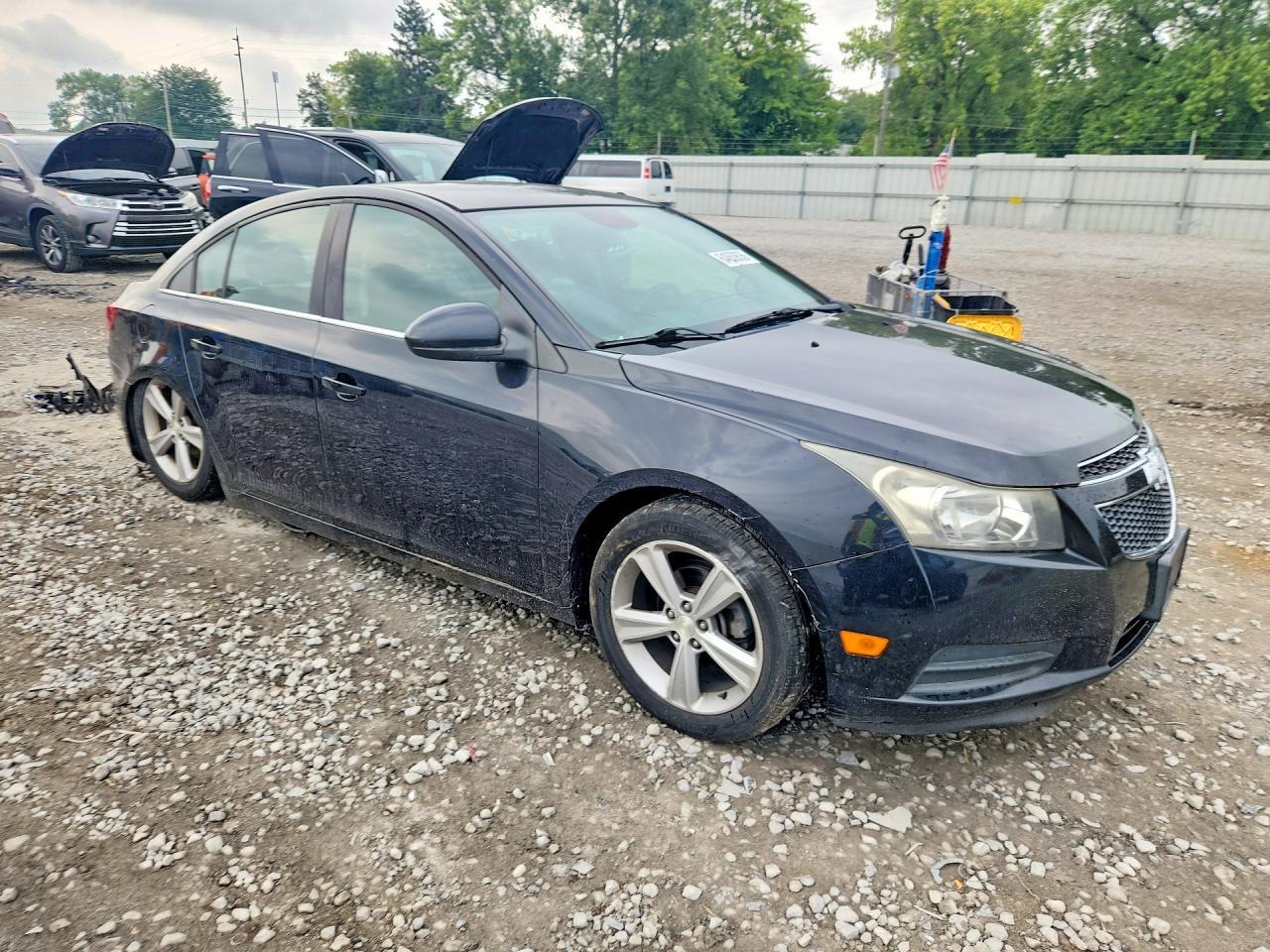 1G1PE5SB0E7122117 2014 CHEVROLET CRUZE photo no. 4