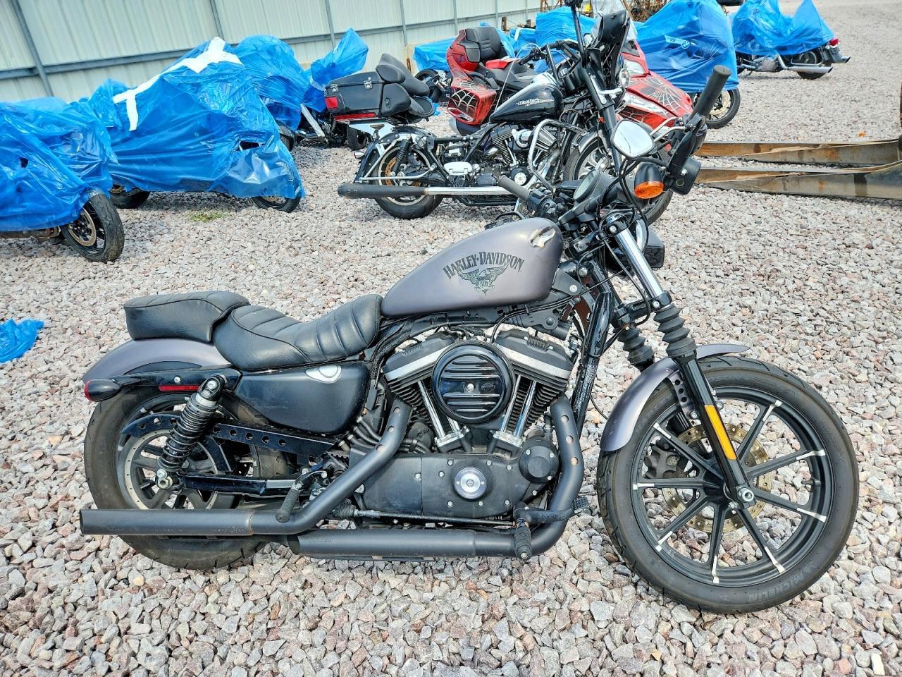2017 HARLEY-DAVIDSON XL883 1HD4LE219HC440111