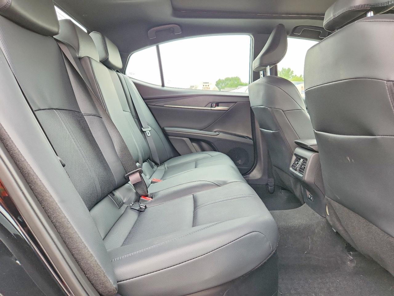 2025 TOYOTA CAMRY XSE — Фото 10 из 13