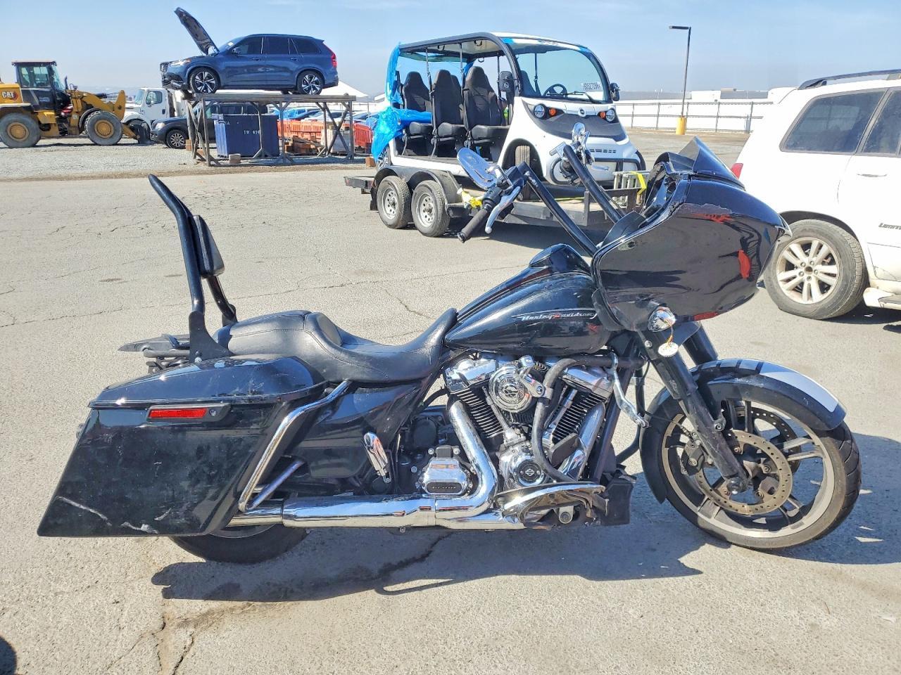 2017 HARLEY-DAVIDSON FLTRX 1HD1KHC35HB618500