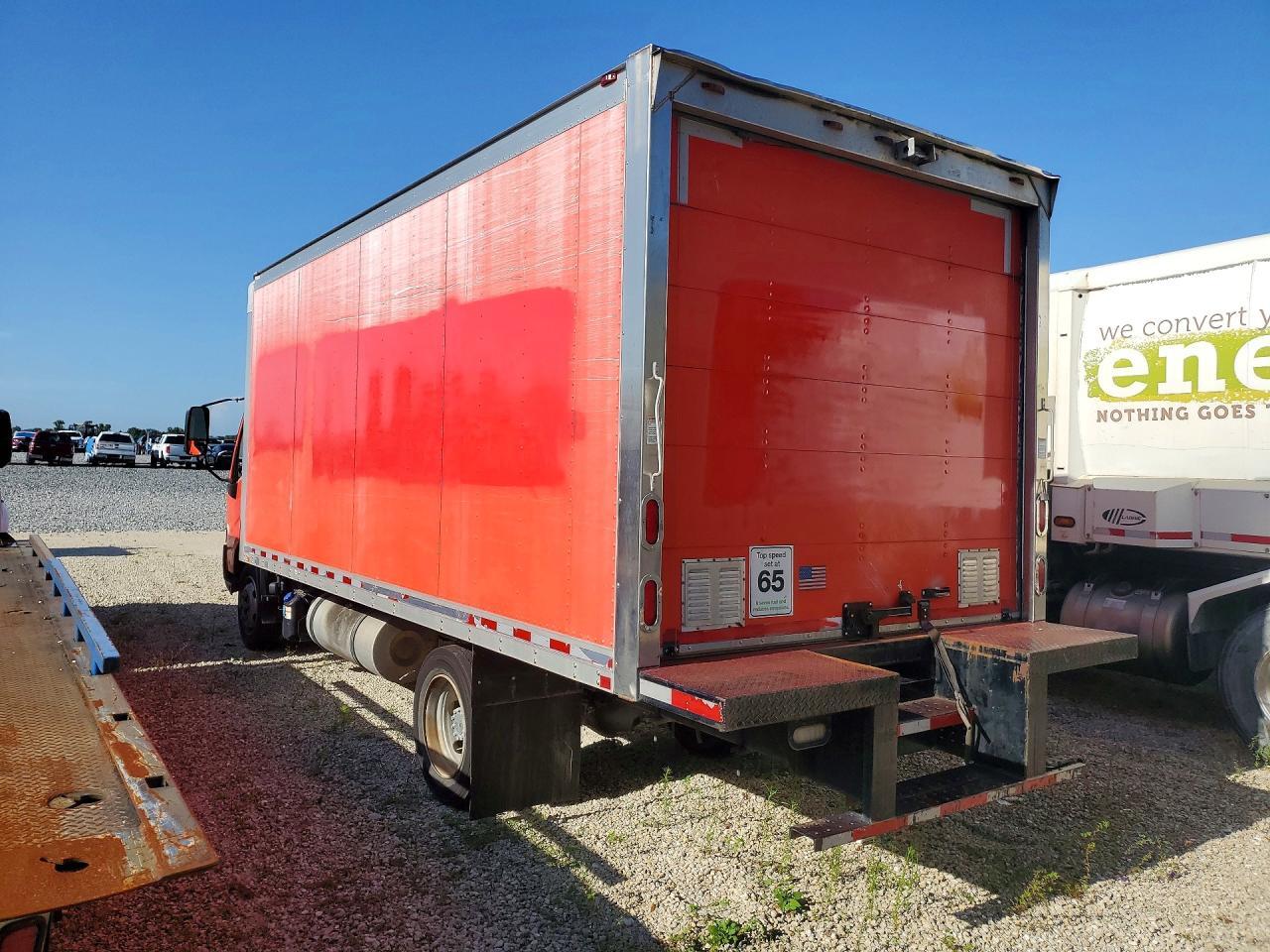 2017 HINO 195 BOX TRUCK — Фото 2 из 13