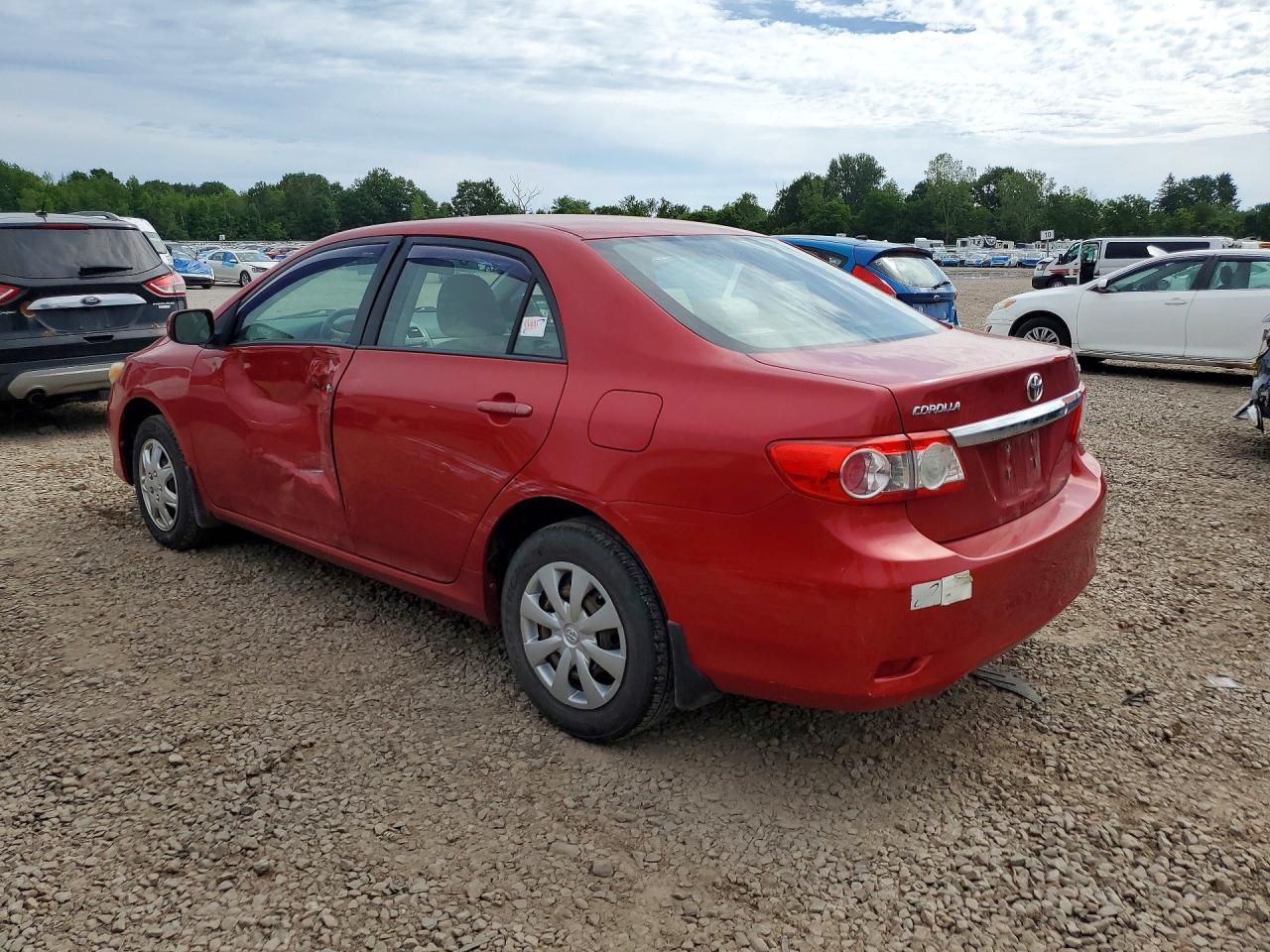 2011 TOYOTA COROLLA LE — Фото 2 из 12