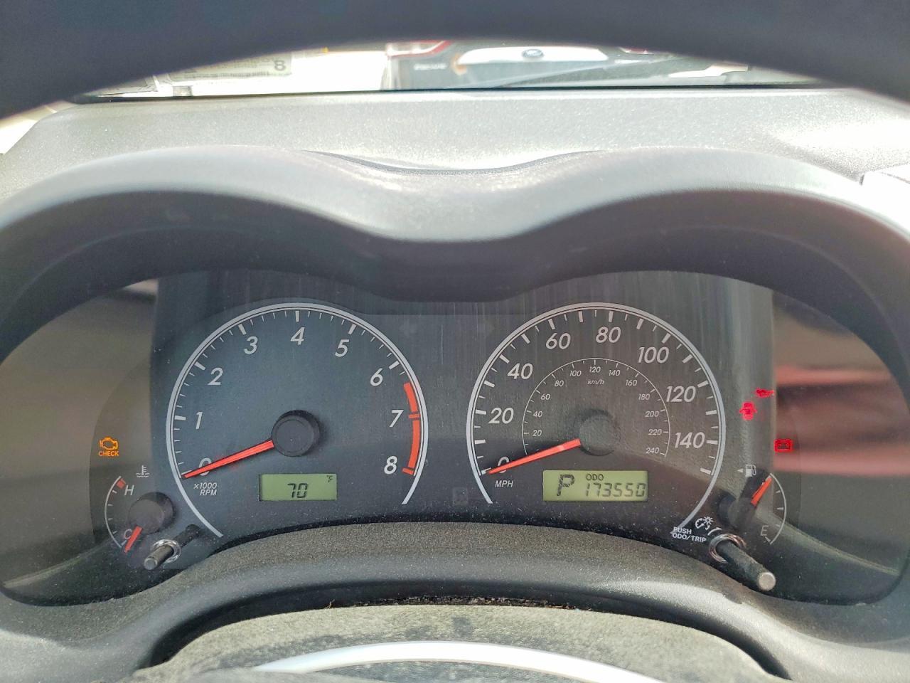 2011 TOYOTA COROLLA LE — Фото 9 из 12