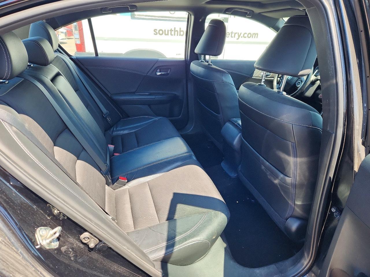 2017 HONDA ACCORD SPORT — Фото 10 из 12