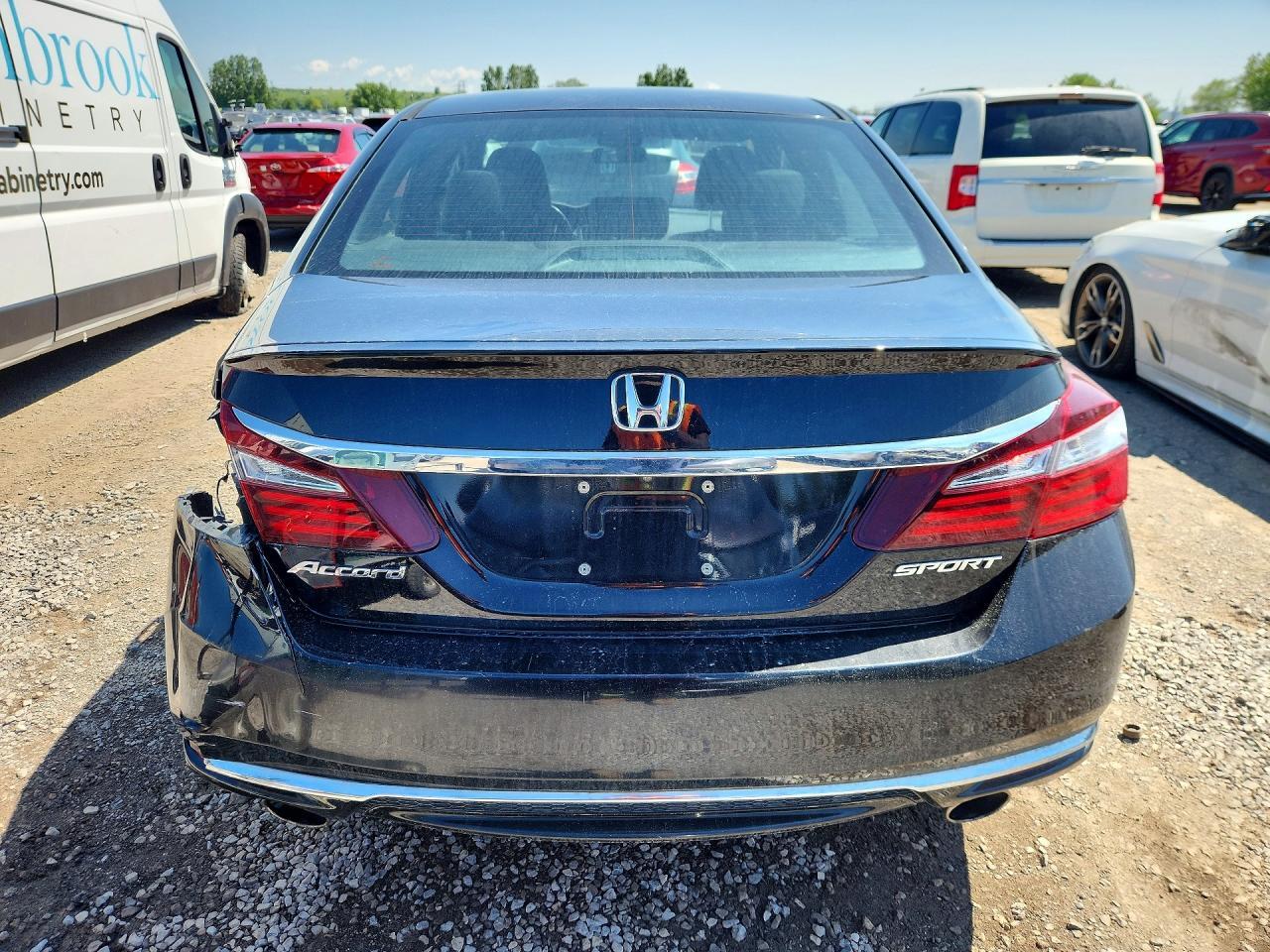 2017 HONDA ACCORD SPORT — Фото 6 из 12
