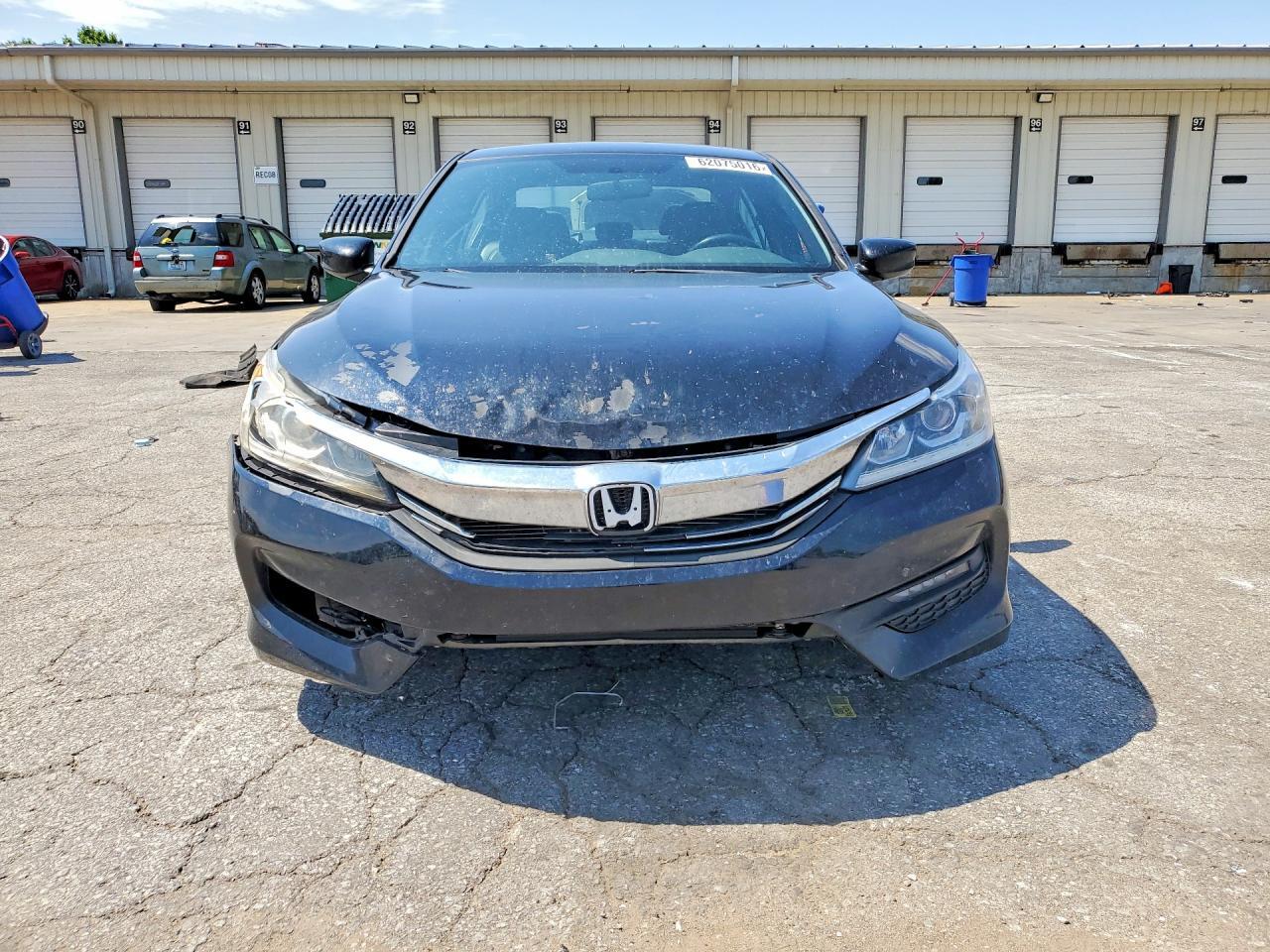 2017 HONDA ACCORD SPORT — Фото 5 из 12