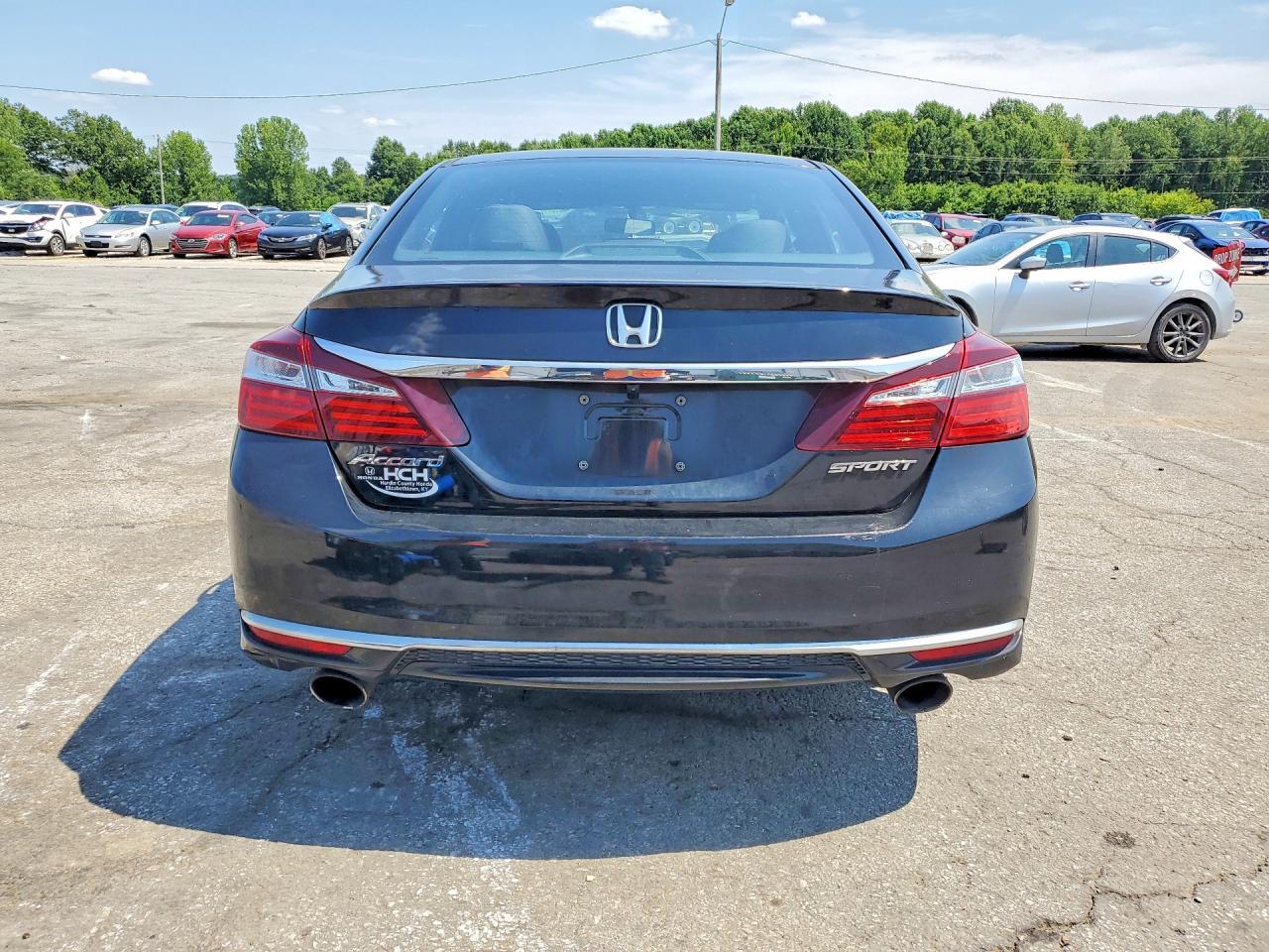 2017 HONDA ACCORD SPORT — Фото 6 из 12