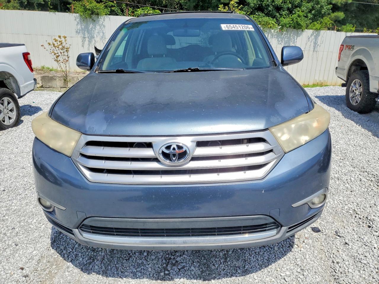 2011 TOYOTA HIGHLANDER BASE — Фото 5 из 13
