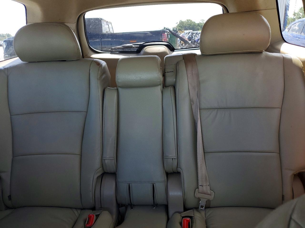 2011 TOYOTA HIGHLANDER BASE — Фото 10 из 13