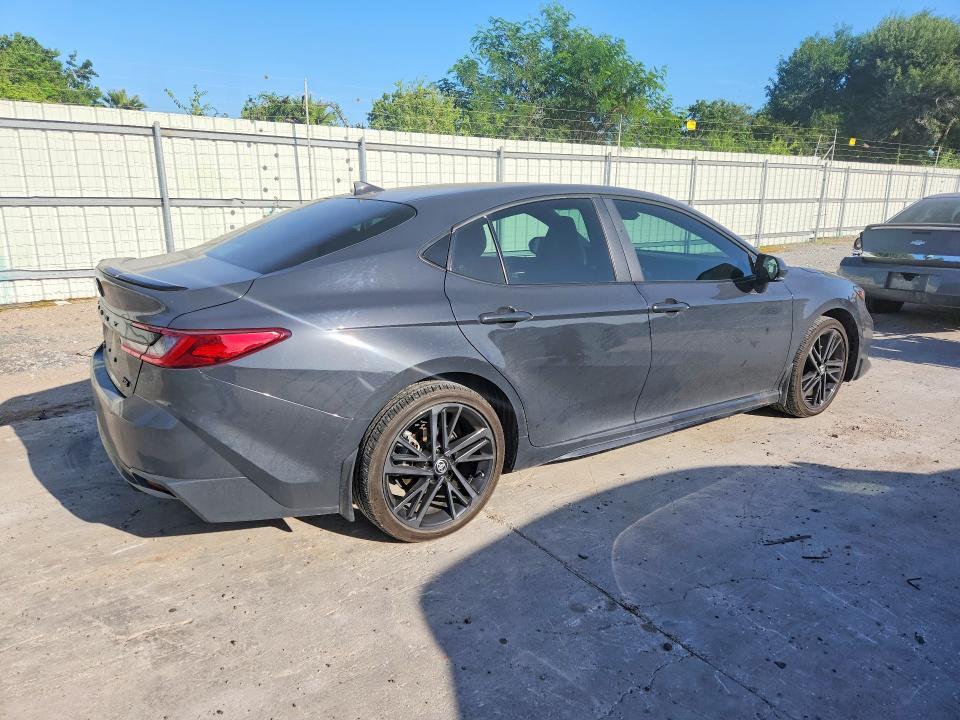 2025 TOYOTA CAMRY XSE — Фото 3 из 12