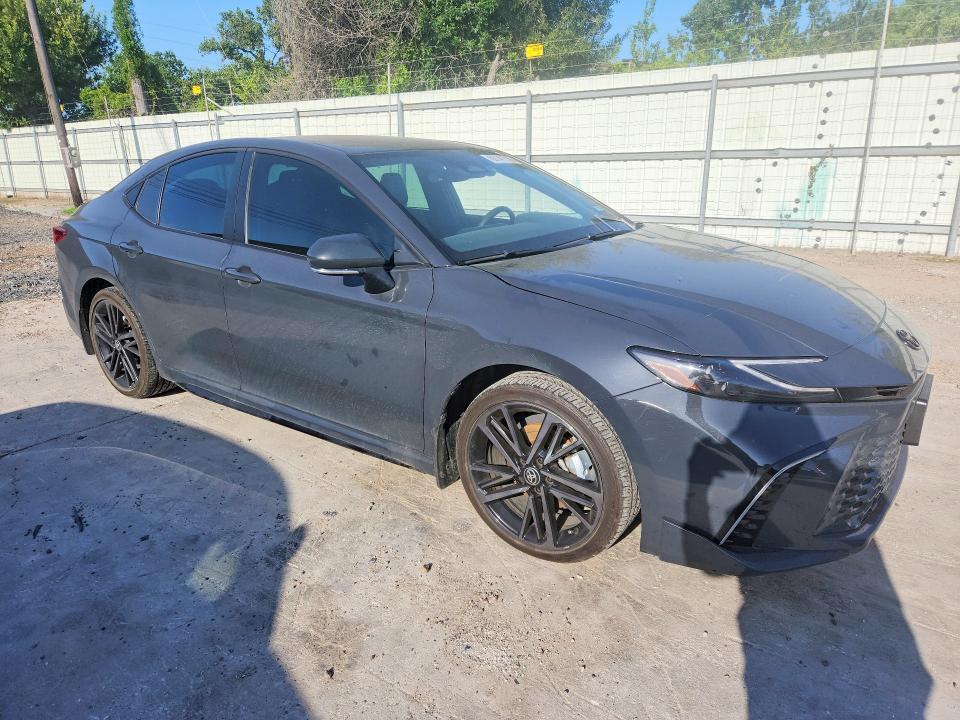 2025 TOYOTA CAMRY XSE — Фото 4 из 12