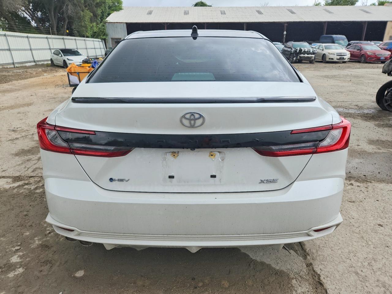 2025 TOYOTA CAMRY XSE — Фото 6 из 12