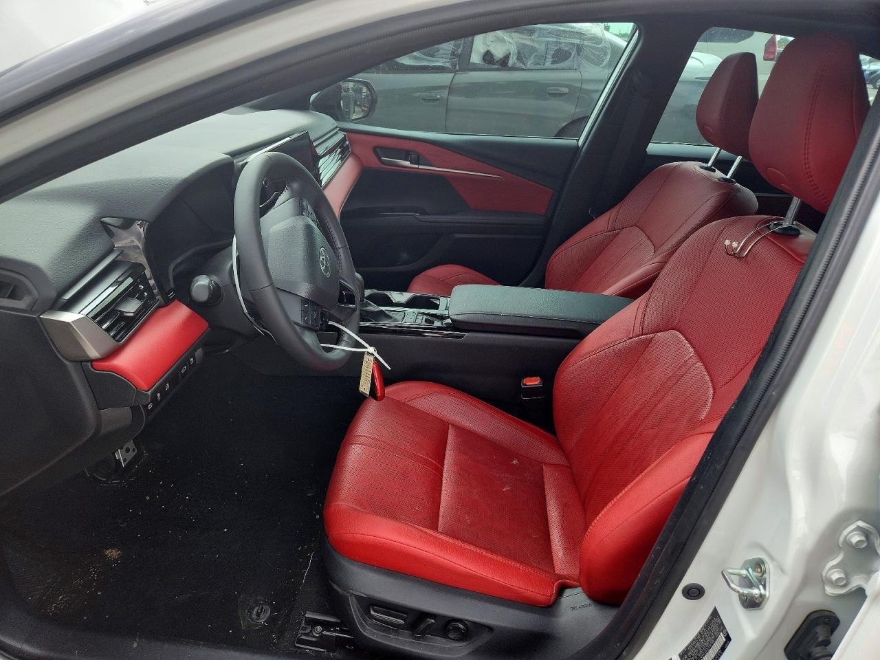 2025 TOYOTA CAMRY XSE — Фото 7 из 12