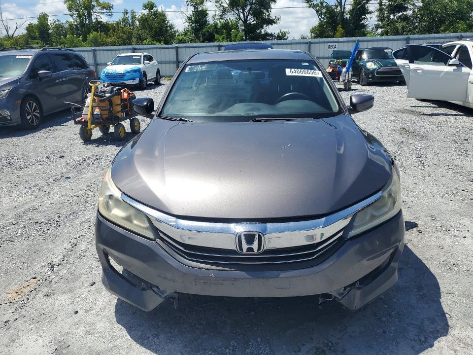 2017 HONDA ACCORD LX — Фото 5 из 12