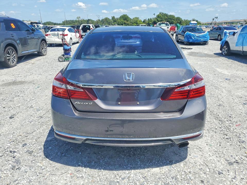 2017 HONDA ACCORD LX — Фото 6 из 12