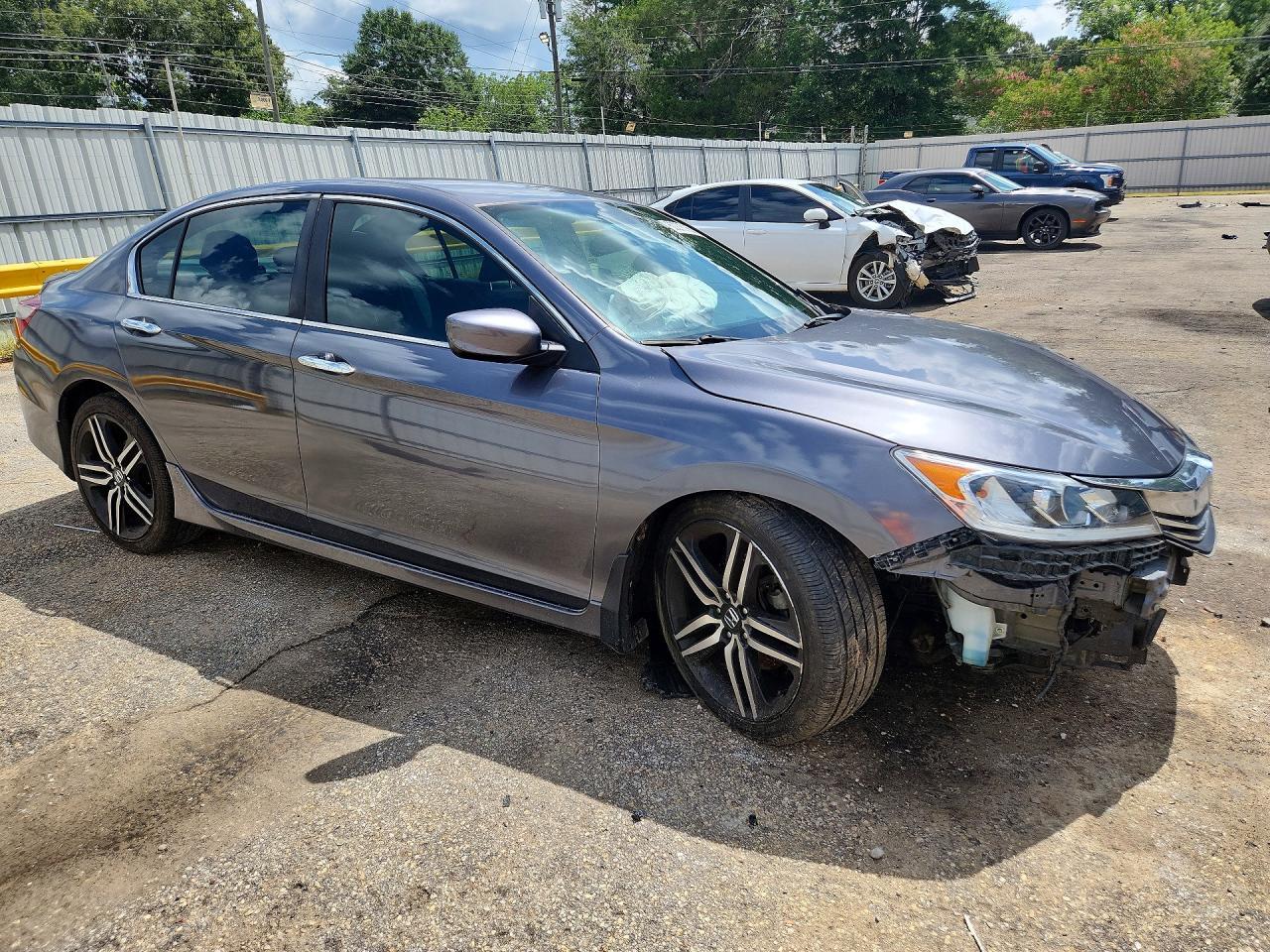 2017 HONDA ACCORD SPORT — Фото 4 из 12