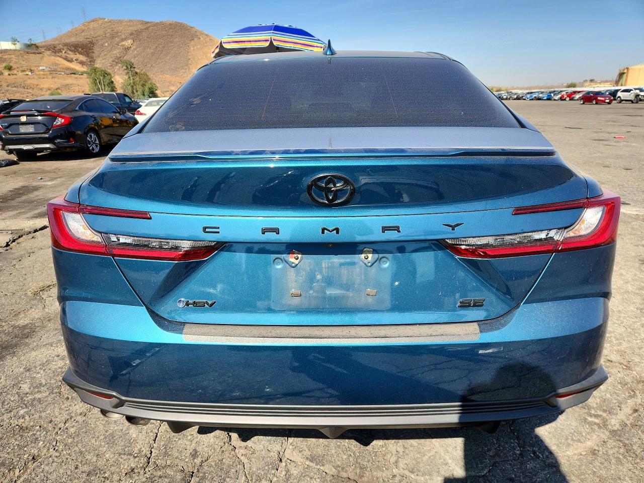 2025 TOYOTA CAMRY SE — Фото 6 из 13