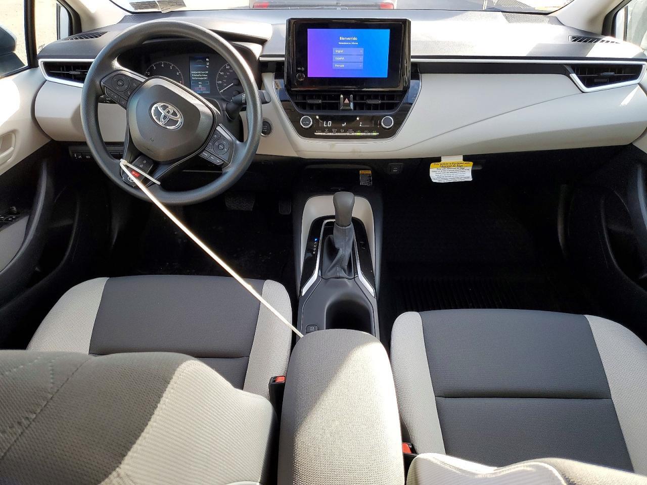2025 TOYOTA COROLLA LE — Фото 8 из 12
