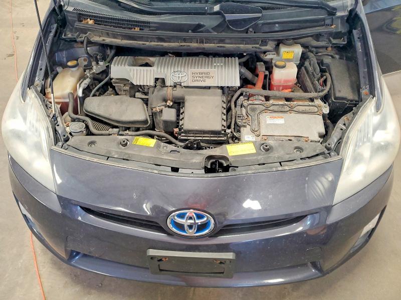 2011 TOYOTA PRIUS THREE — Фото 12 из 13