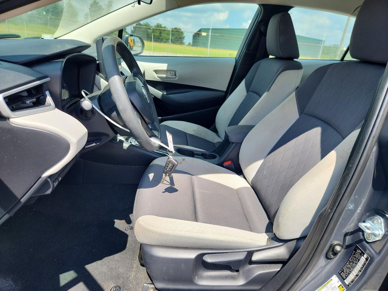 2025 TOYOTA COROLLA LE — Фото 7 из 12