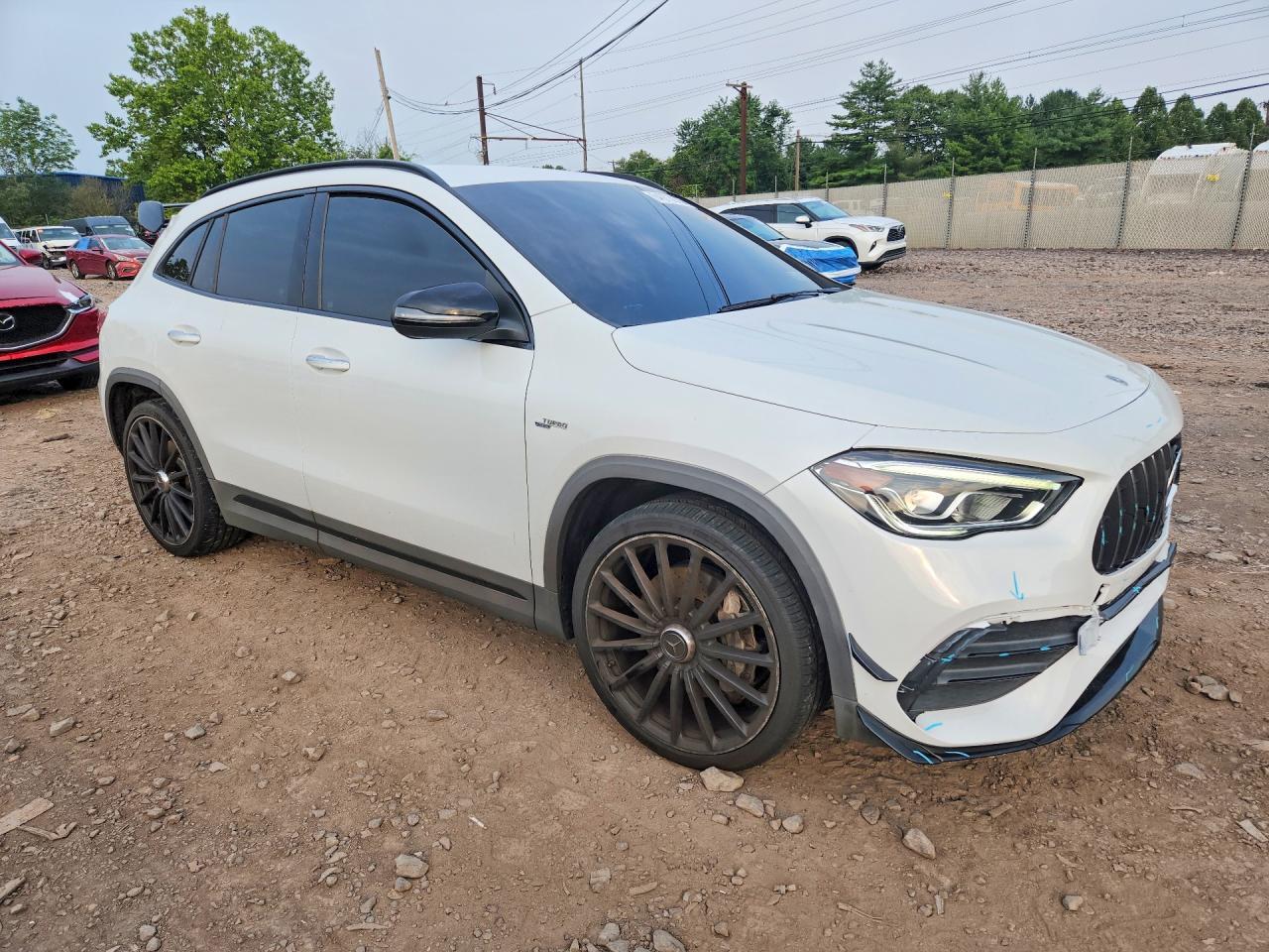 2021 MERCEDES-BENZ GLA 35 AMG — Фото 4 из 13