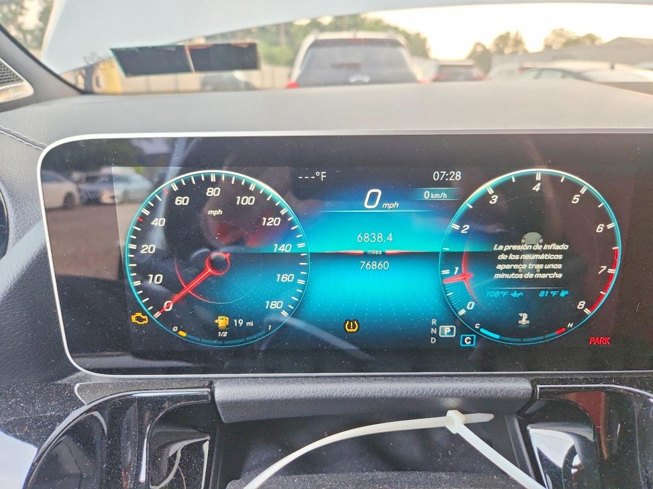 2021 MERCEDES-BENZ GLA 35 AMG — Фото 9 из 13