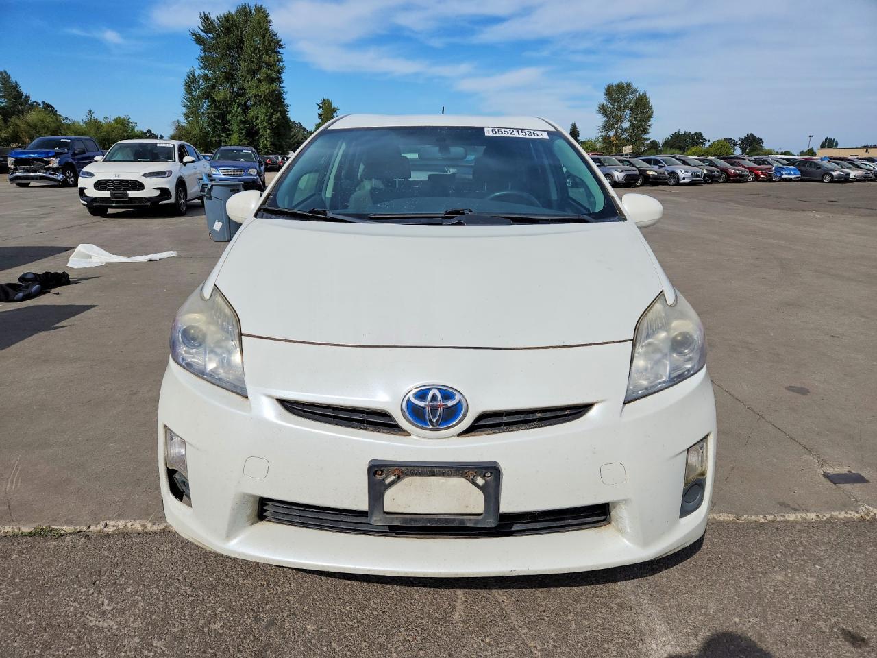 2011 TOYOTA PRIUS TWO — Фото 5 из 12