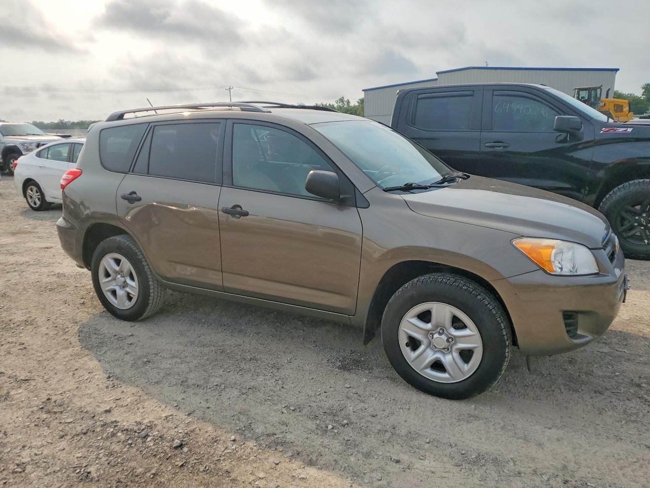 2011 TOYOTA RAV4 BASE — Фото 4 из 13