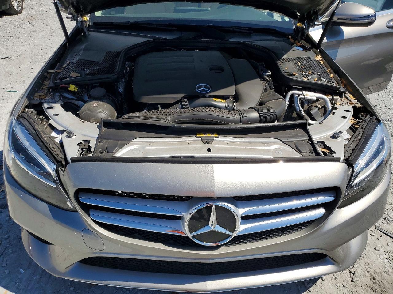 2021 MERCEDES-BENZ C 300 — Фото 11 из 13