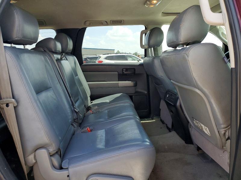 2011 TOYOTA SEQUOIA SR5 — Фото 11 из 13