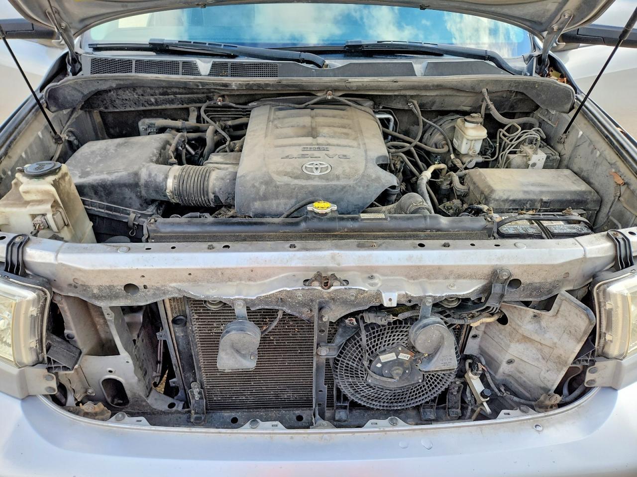 5TDZM5G17BS003159 2011 TOYOTA SEQUOIA photo no. 12