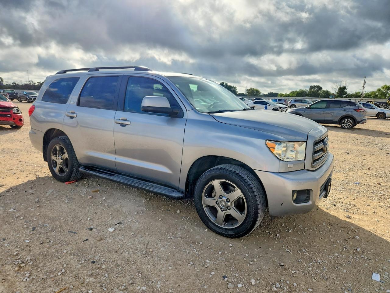 5TDZM5G17BS003159 2011 TOYOTA SEQUOIA photo no. 4
