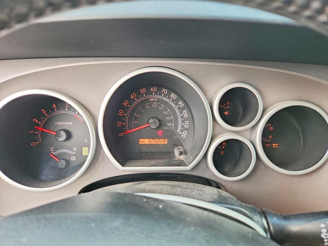 5TDZM5G17BS003159 2011 TOYOTA SEQUOIA photo no. 9