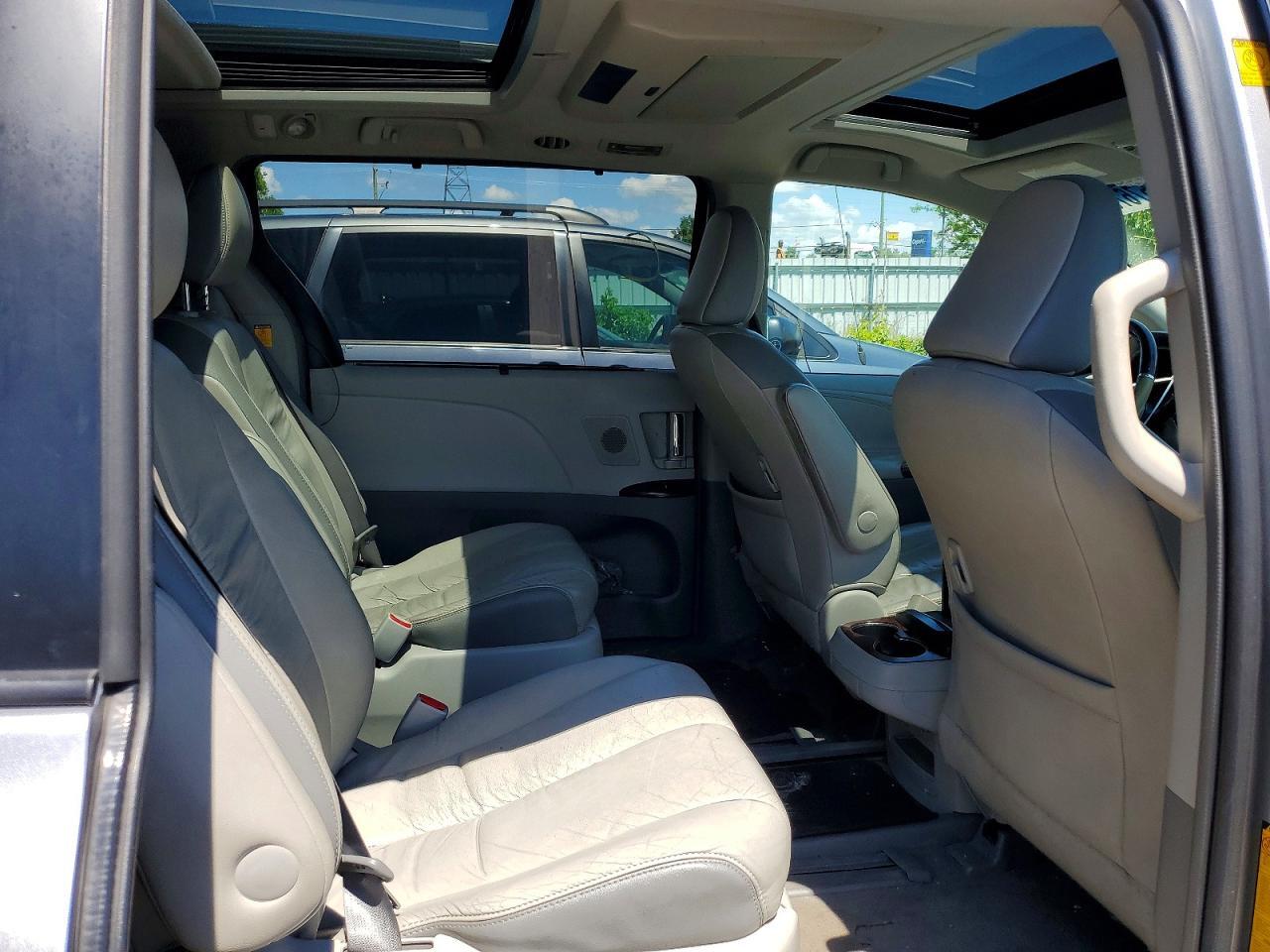 2011 TOYOTA SIENNA XLE 7-PASSENGER — Фото 11 из 13