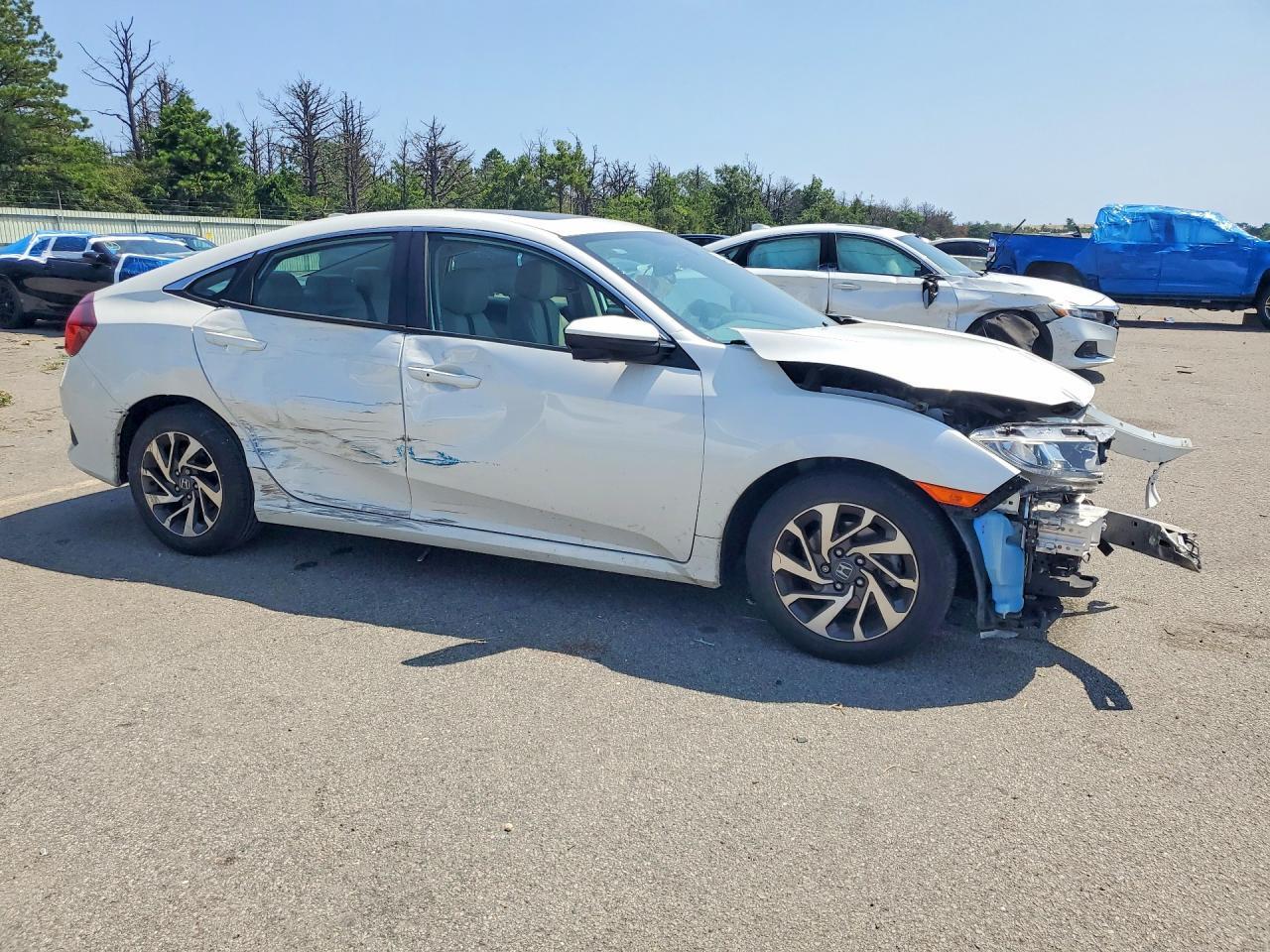 2017 HONDA CIVIC EX — Фото 4 из 13