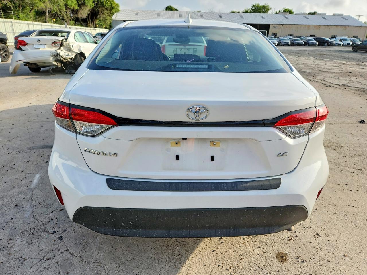 2025 TOYOTA COROLLA LE — Фото 6 из 12