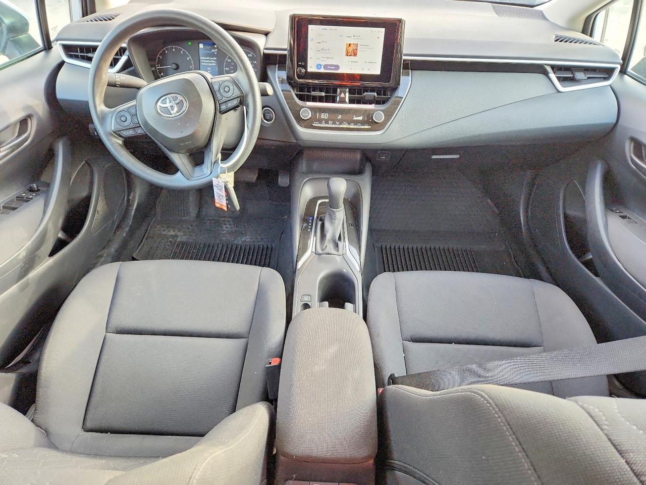 2025 TOYOTA COROLLA LE — Фото 8 из 12