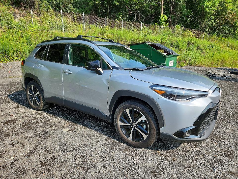 2025 TOYOTA COROLLA CROSS HYBRID XSE — Фото 4 из 15