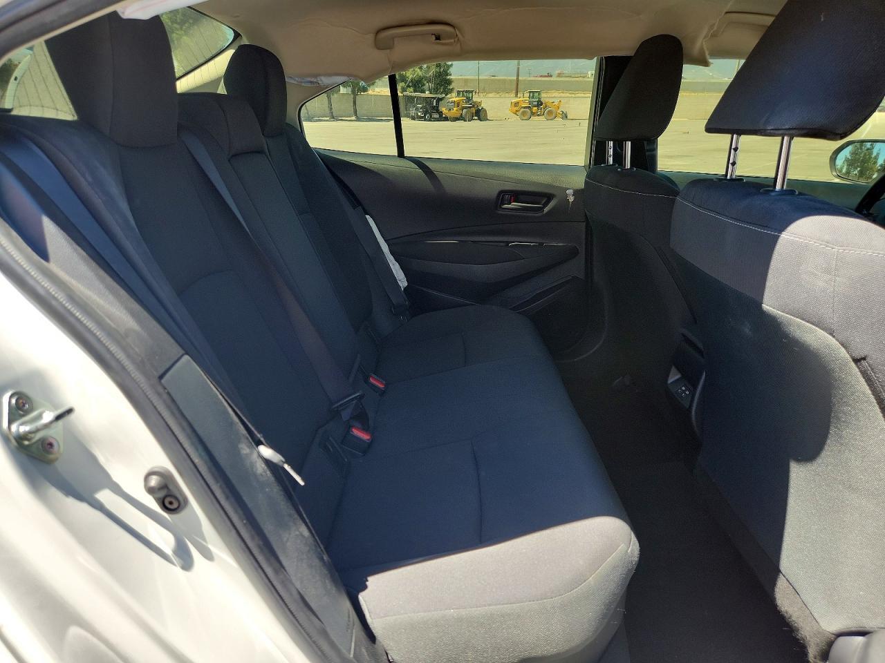 2025 TOYOTA COROLLA HYBRID LE — Фото 10 из 12