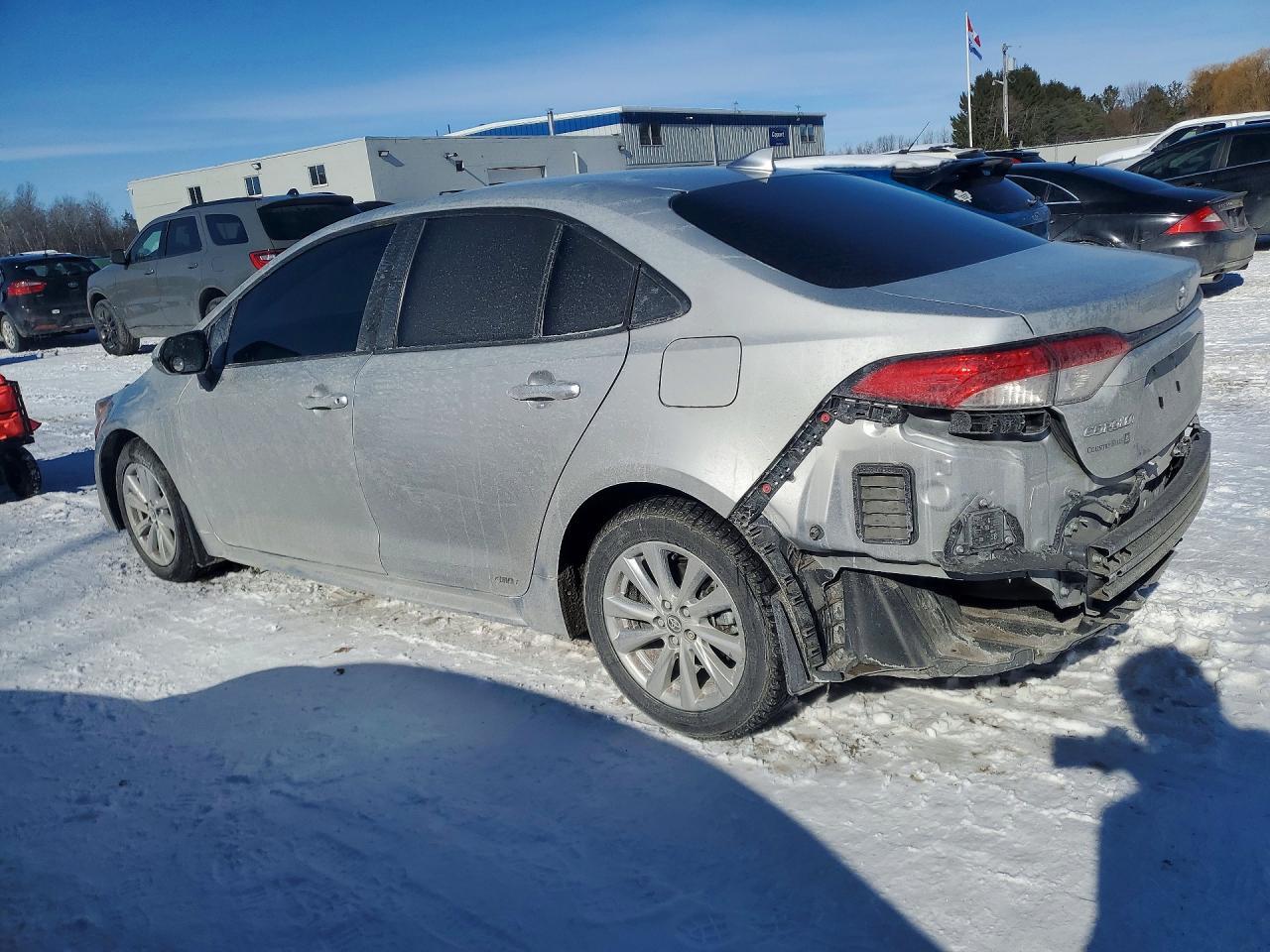 2025 TOYOTA COROLLA L 4DR — Фото 2 из 12