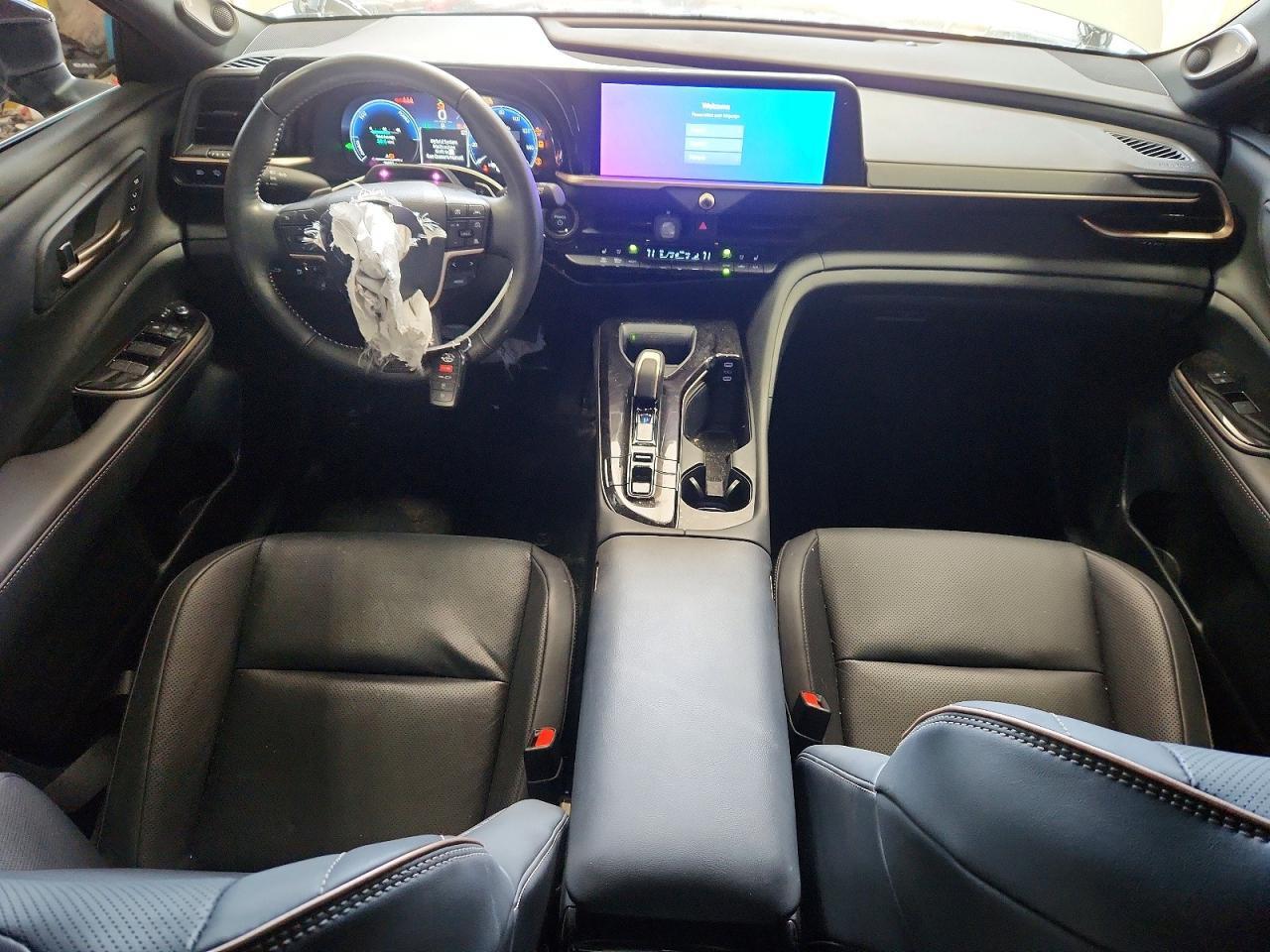 2025 TOYOTA CROWN SIGNIA LIMITED — Фото 8 из 12